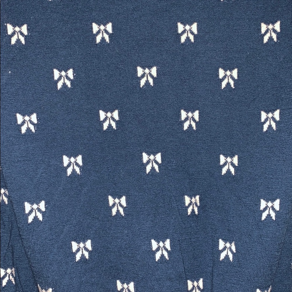 Sweater - Picture 2 of 4